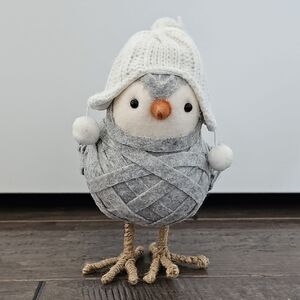Rare & Retired Spritz Target Featherly Friends 2013 Bird with Knit & Pompom Hat